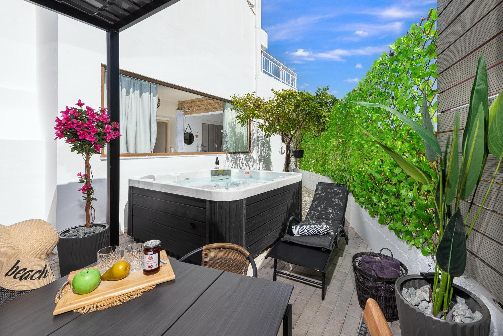 Evi'S Afandou Suite Luaran gambar