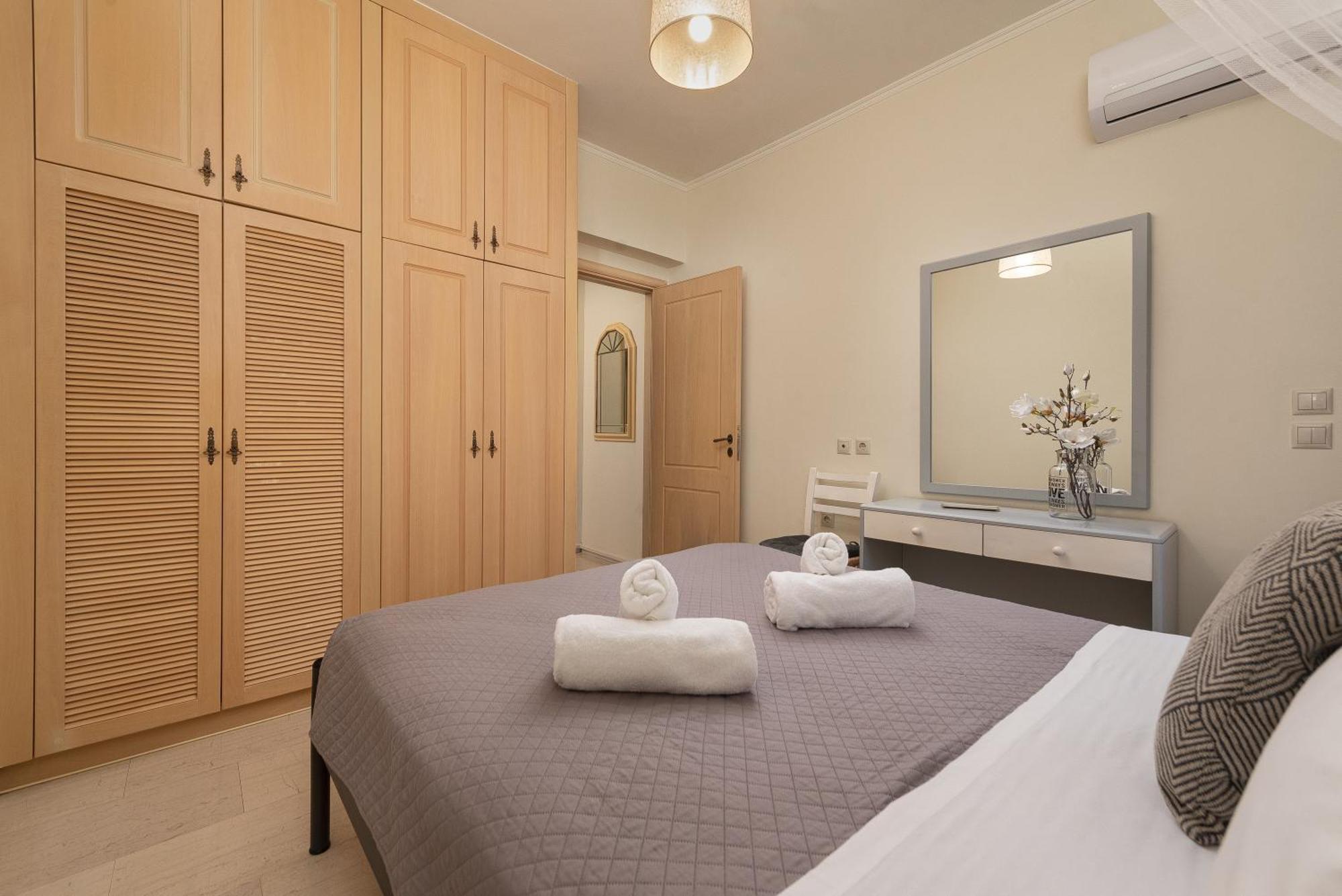 Evi'S Afandou Suite Luaran gambar